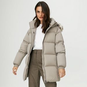 SOLD NWT Aritzia XXS Park City Parka Taupe Puff